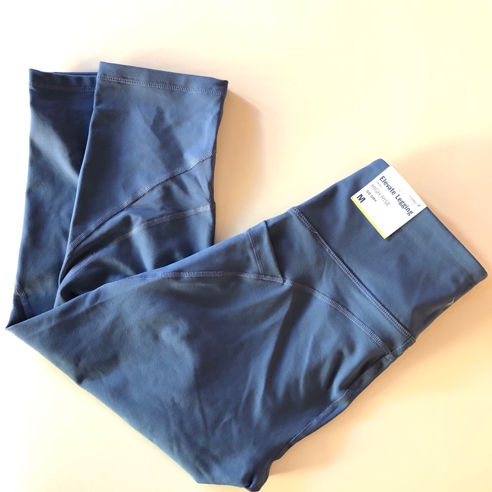 NWT High rise crop legging